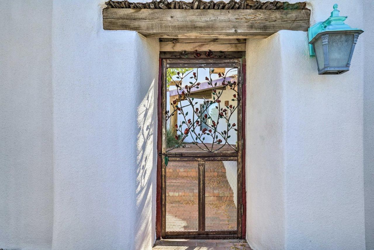 Las Cruces Home La Casa Blanca With Courtyard Eksteriør billede